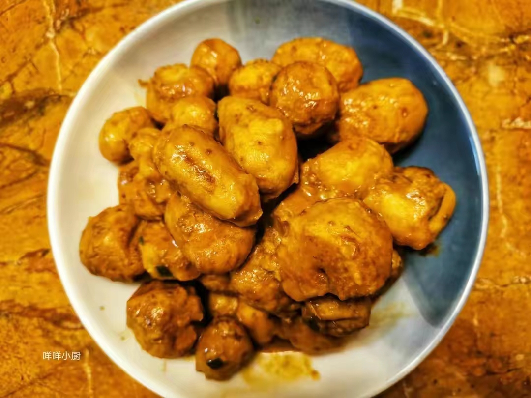 Share 5 traditional ingredients that must be eaten during the Mid