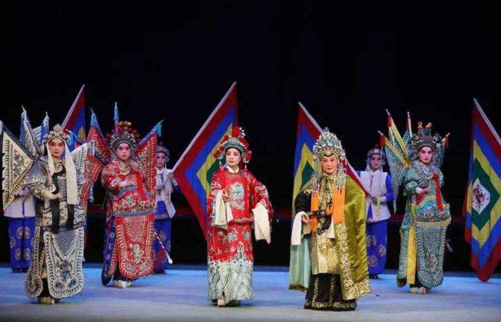 Traditional Theater Arts (2) - iNEWS