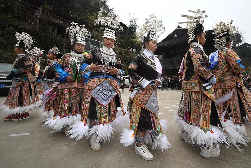 The epic of the Miao nationality worn on the body - the 