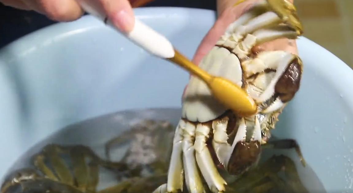 When steaming crabs, is it cold or hot?Many people get it wrong, no