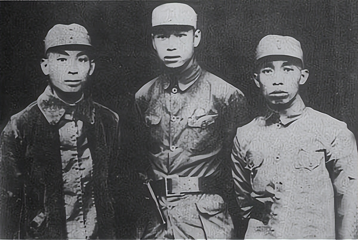 In 1943, a regiment of the New Fourth Army surrendered to the Japanese