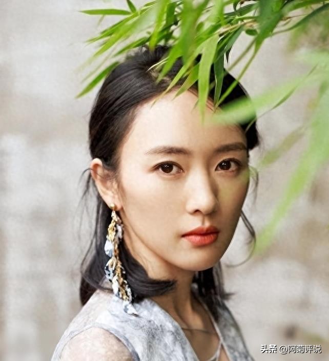 20 years ago, she was beaten violently at the entrance of a Chinese