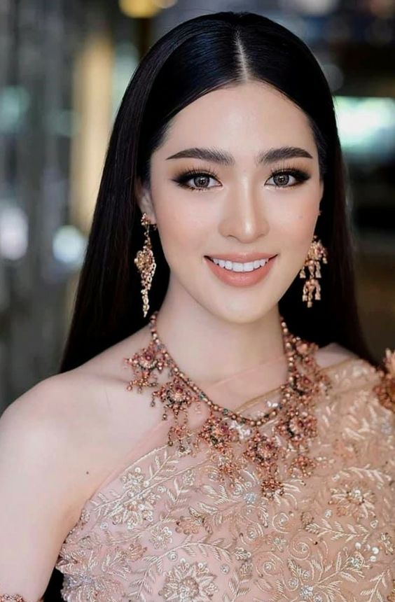 in-myanmar-what-services-can-500-rmb-buy-local-beauties-tell-you-the