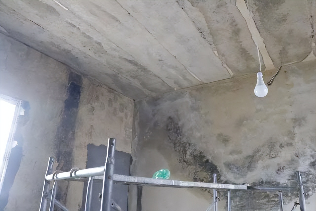 What causes abandoned houses to decay so quickly? iNEWS