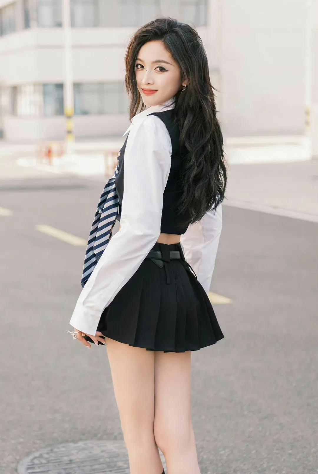 wu-xuanyi-s-famous-saying-about-flowers-is-what-i-love-inews