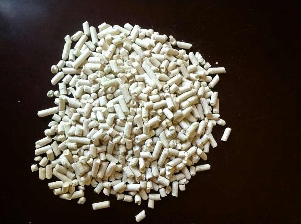 Consequences of flushing bentonite cat litter into the toilet... More