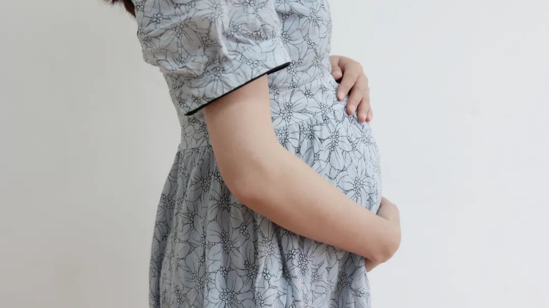 What is premature ovarian failure?What factors will accelerate the