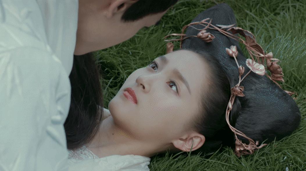 She died tragically in the palace at the age of 20. What did Princess ...