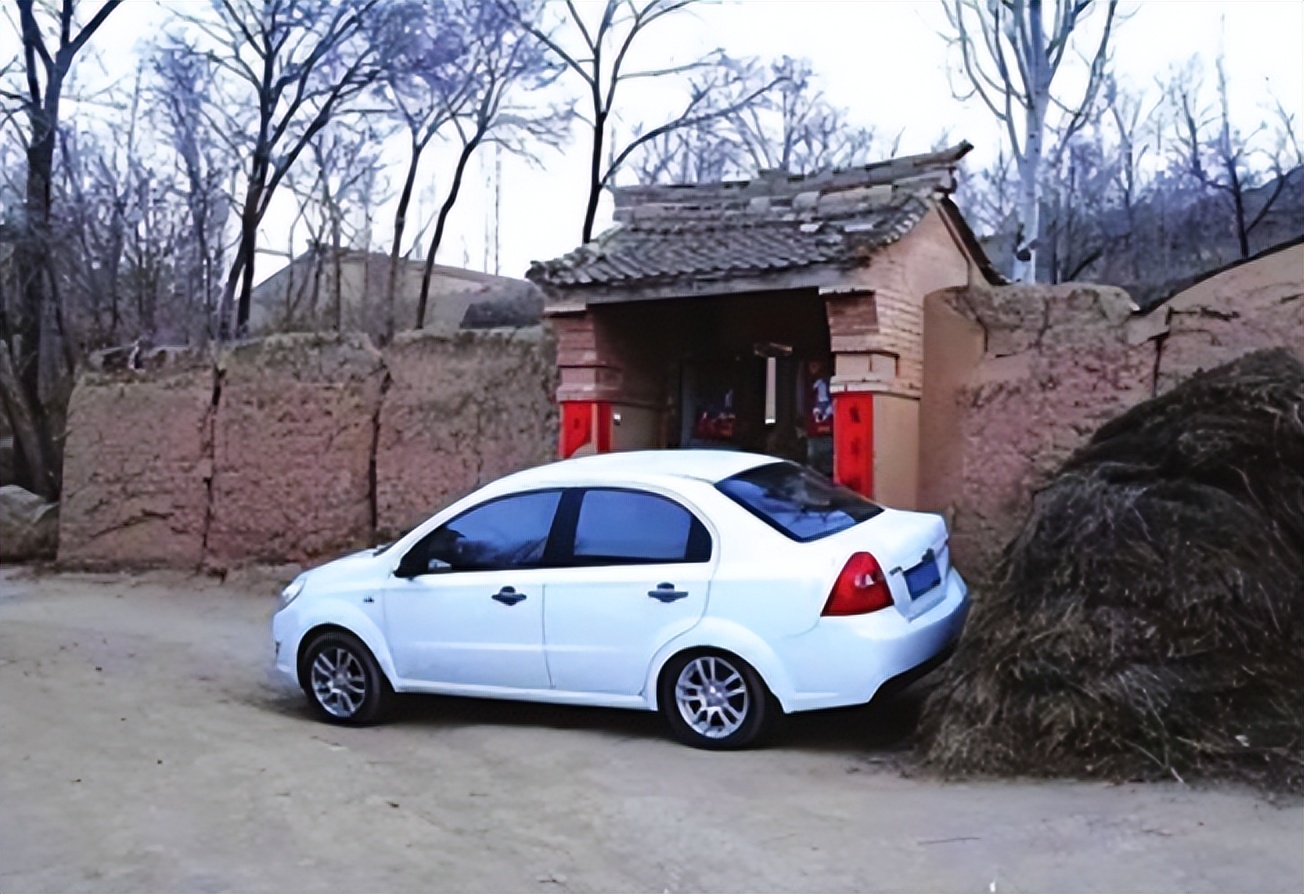 Vehicles In Rural Community More and more rural people are buying cars, but they have to buy them ...