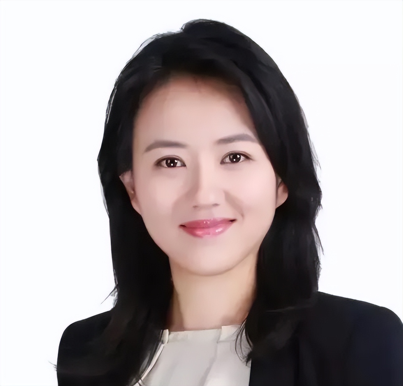 Who are the 9 women hosted by U.S. Treasury Secretary Yellen? iNEWS