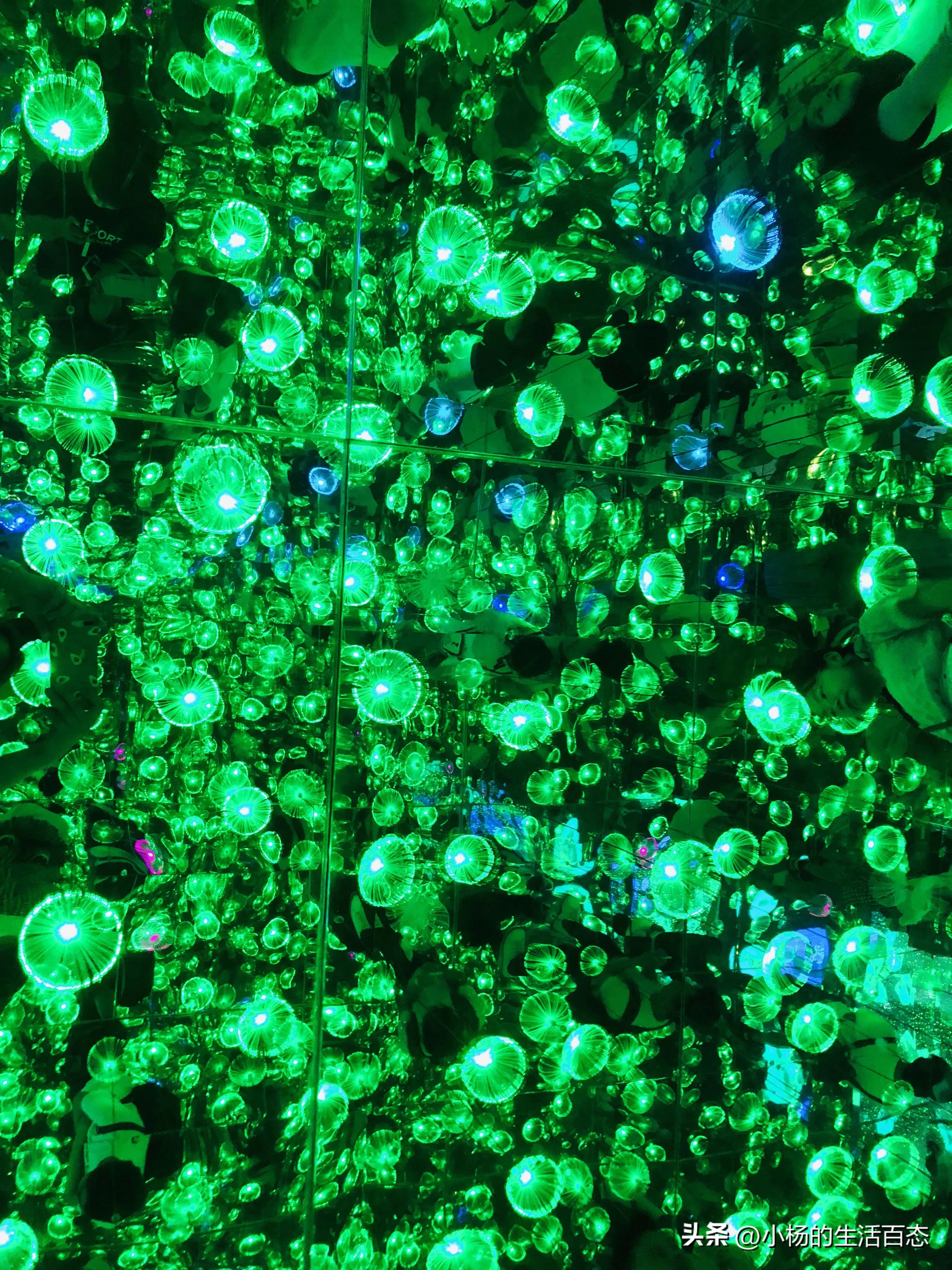 Van Gogh Starry Sky Art Museum IMedia van-gogh-starry-sky-art-museum-imedia