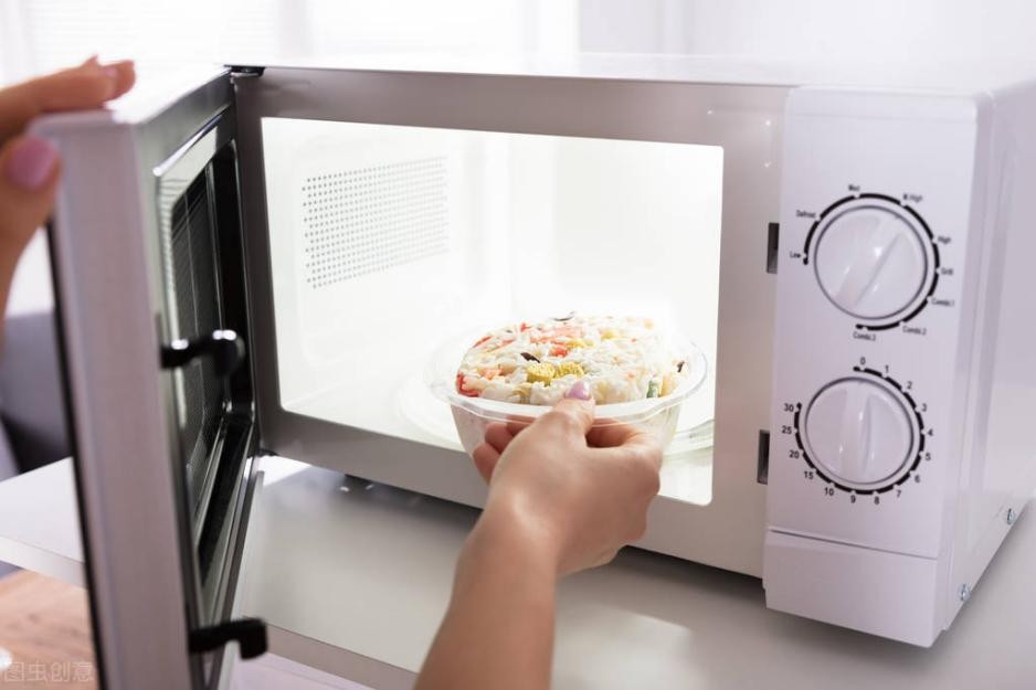 Microwave heating food causes cancer, and radiation damages the body