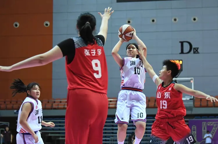 Can Zhang Ziyu Dunk At 2.27 Meters? - IMedia