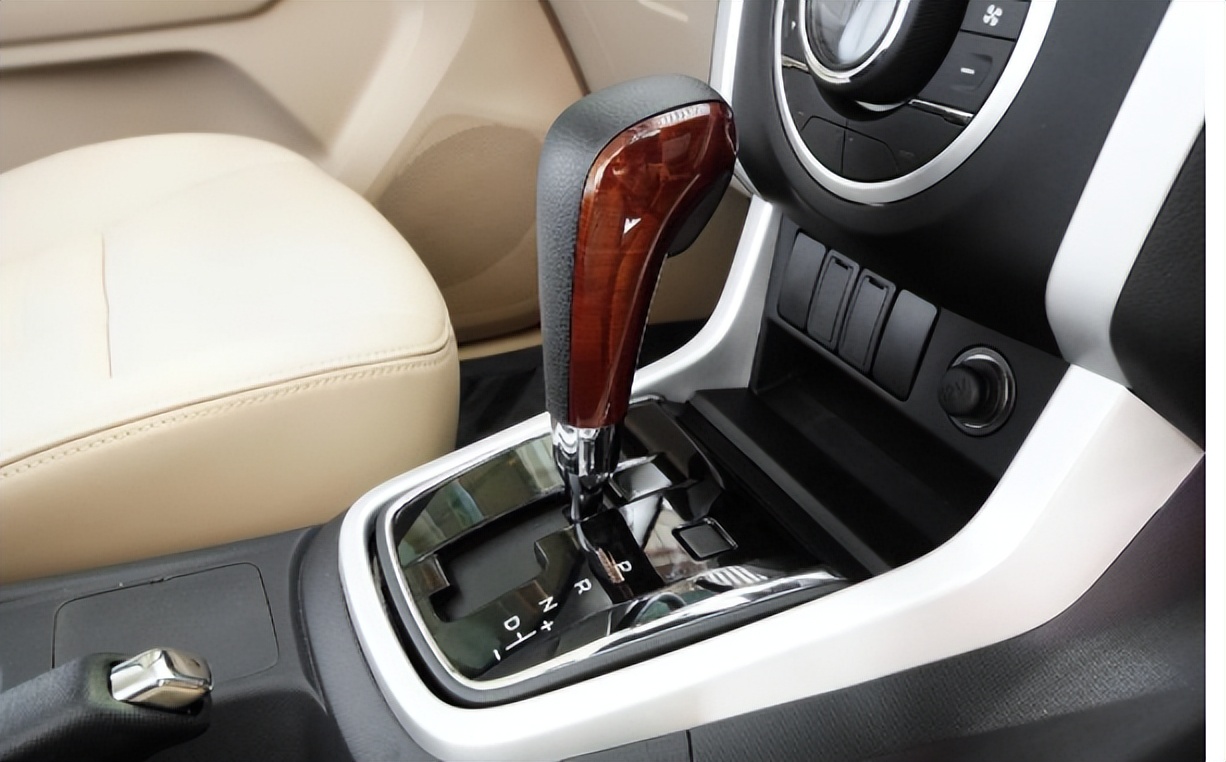 How to reverse automatically with automatic transmission? Remember this