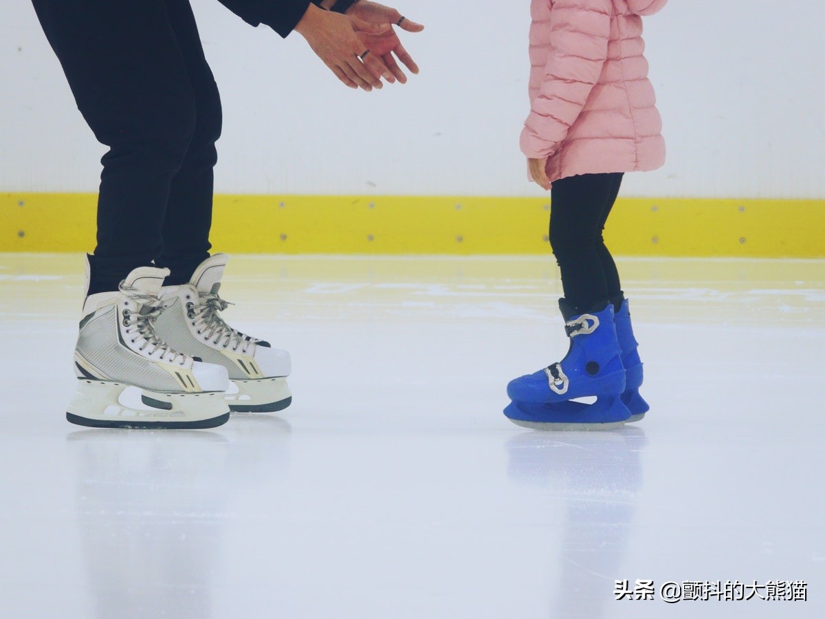 How much does figure skating, known as "burning money", actually cost