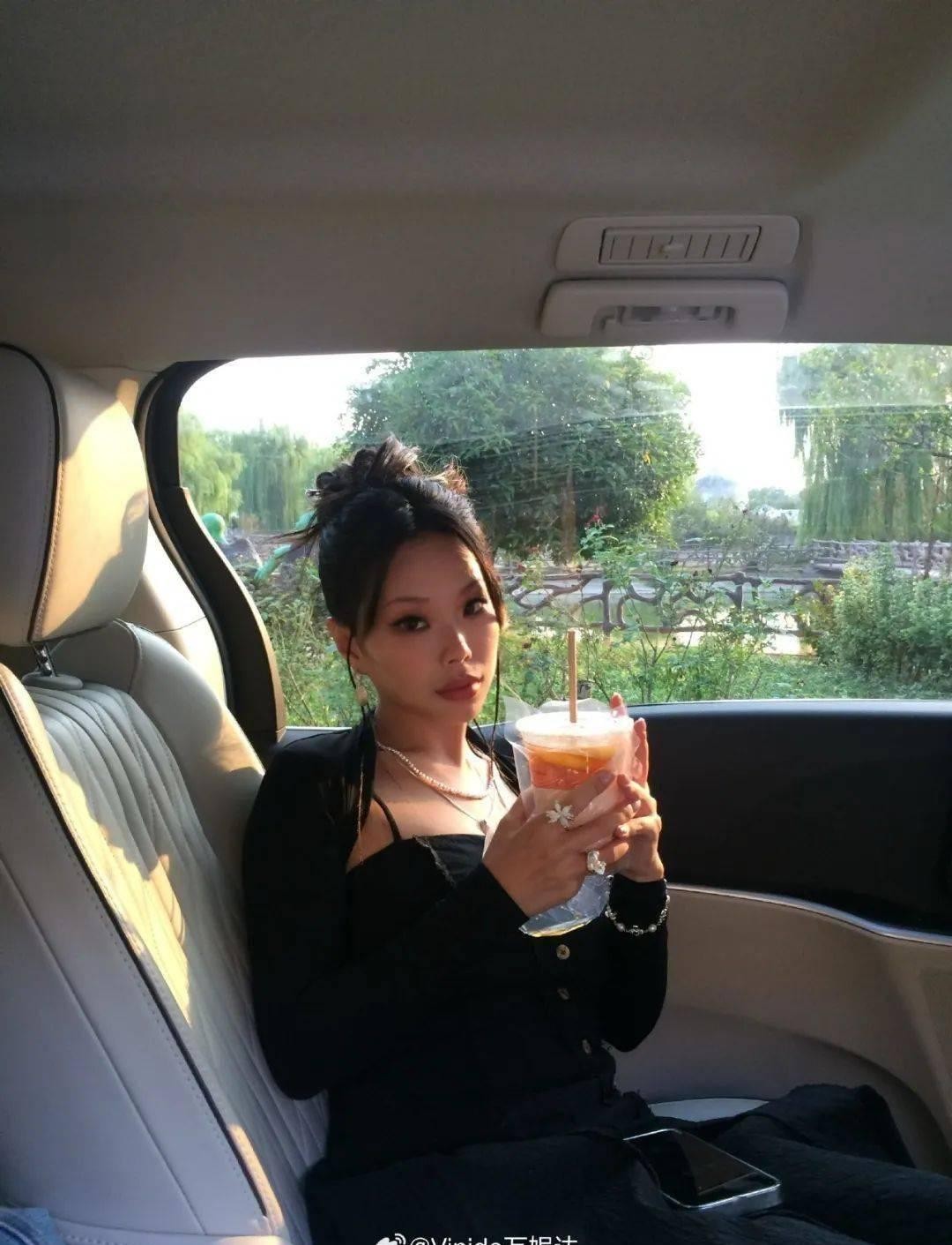 The beautiful rapper posted another beautiful photo! - iNEWS