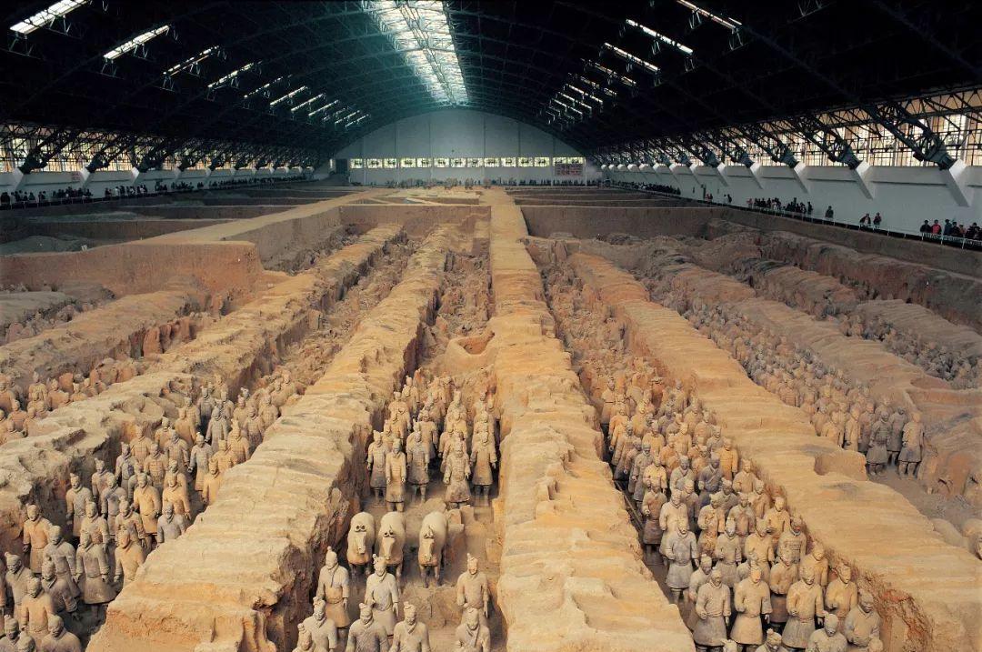 The Japanese man smashed the terracotta warriors and horses, the ...