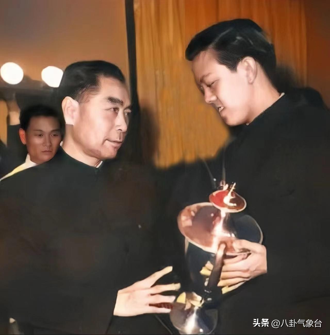 China's first table tennis world champion, Premier Zhou told him the
