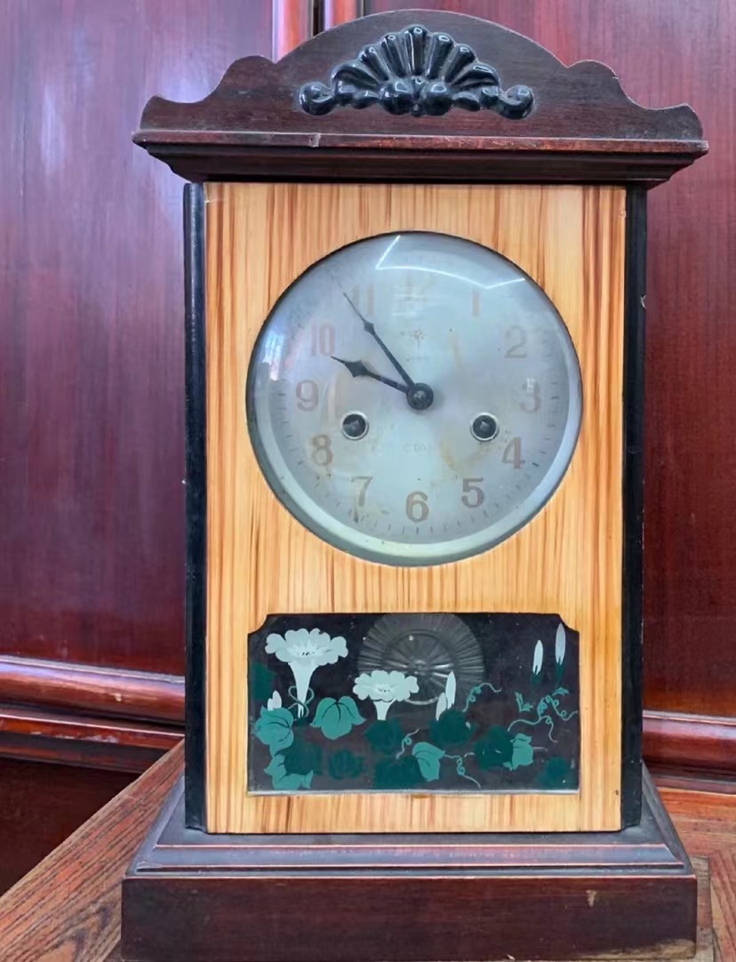 The retro old objects that were outdated in the 1980s are now loved by