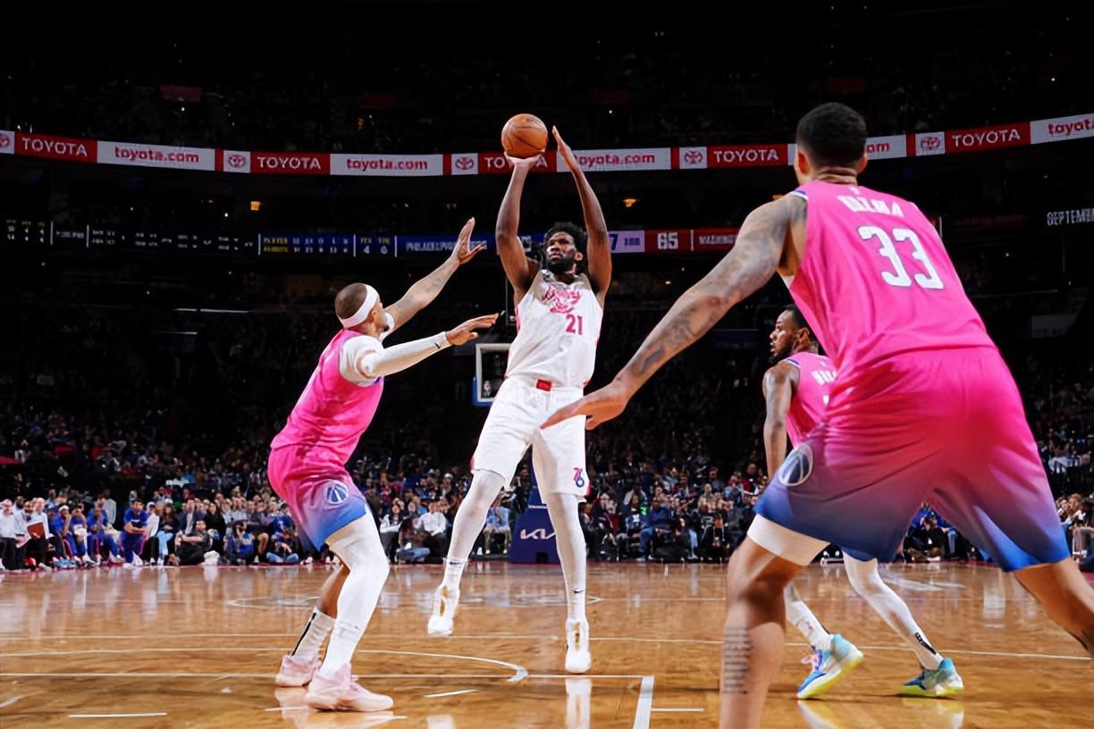 5 consecutive victories, averaging 23.2 points, 6.6 rebounds and 13