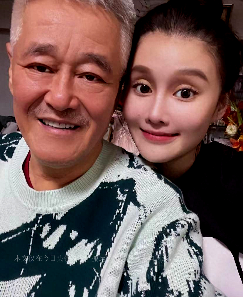 Zhao Benshan turned 65 and celebrated the birthday of his twin children