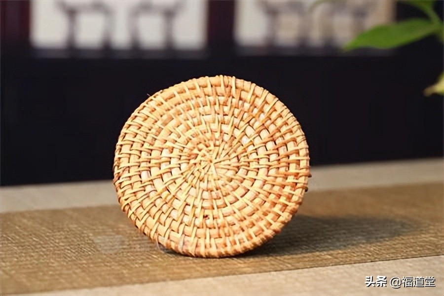 What is "Pigeon in a Zisha Pot"? iNEWS