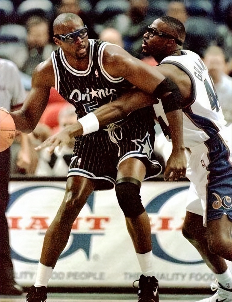 Shortsighted and want to play basketball?You can try my basketball