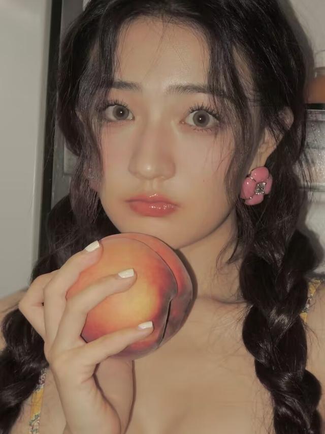 Xu Lumei arrived again!The clothes are simple but not simple ...
