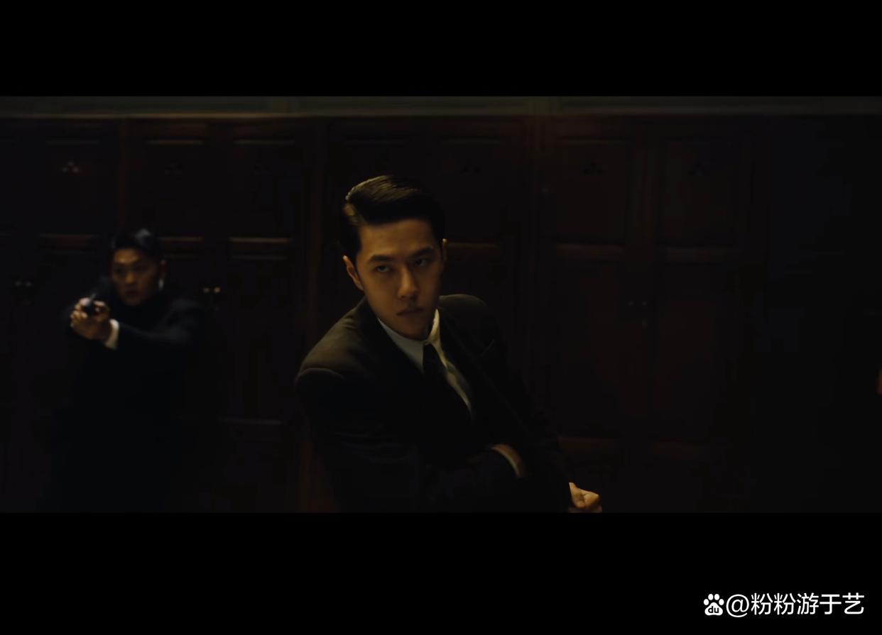 Highlights of Wang Yibo's acting in the bathroom fight footage of the