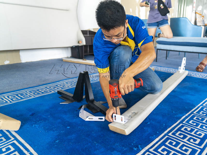 Precautions for disassembly and assembly of custom furniture when