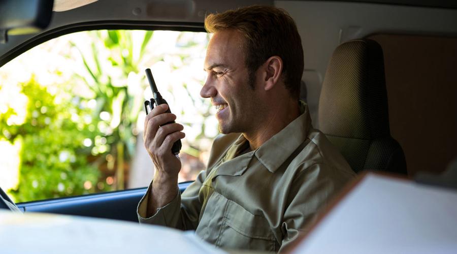 Do you want to choose a car radio or a handheld walkie-talkie for self ...