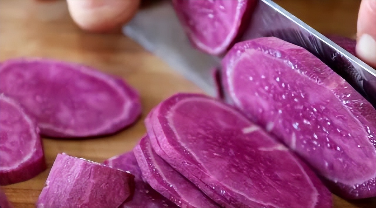 Don't just eat traditional glutinous rice balls during the Lantern