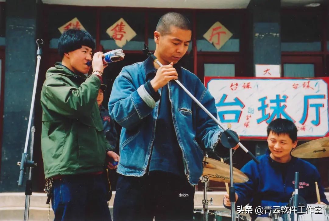 The sound of the suona blew up the audience! The band in your