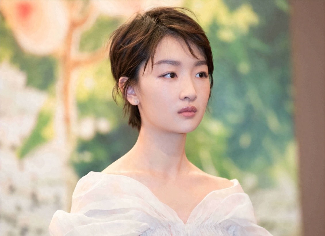 Ancient Love Poetry Producer Addresses Criticisms Zhou Dongyu Isn't Fit to  Play a Goddess Whilst Voice Actress Shares Her Dubbing Challenge -  DramaPanda