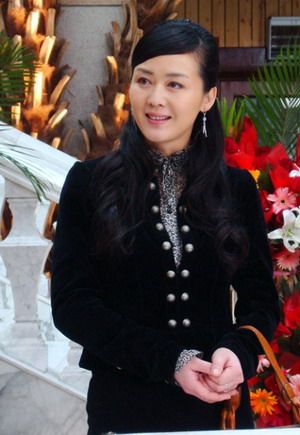 Li Lin: She was slapped by the director's ex-husband and got divorced ...