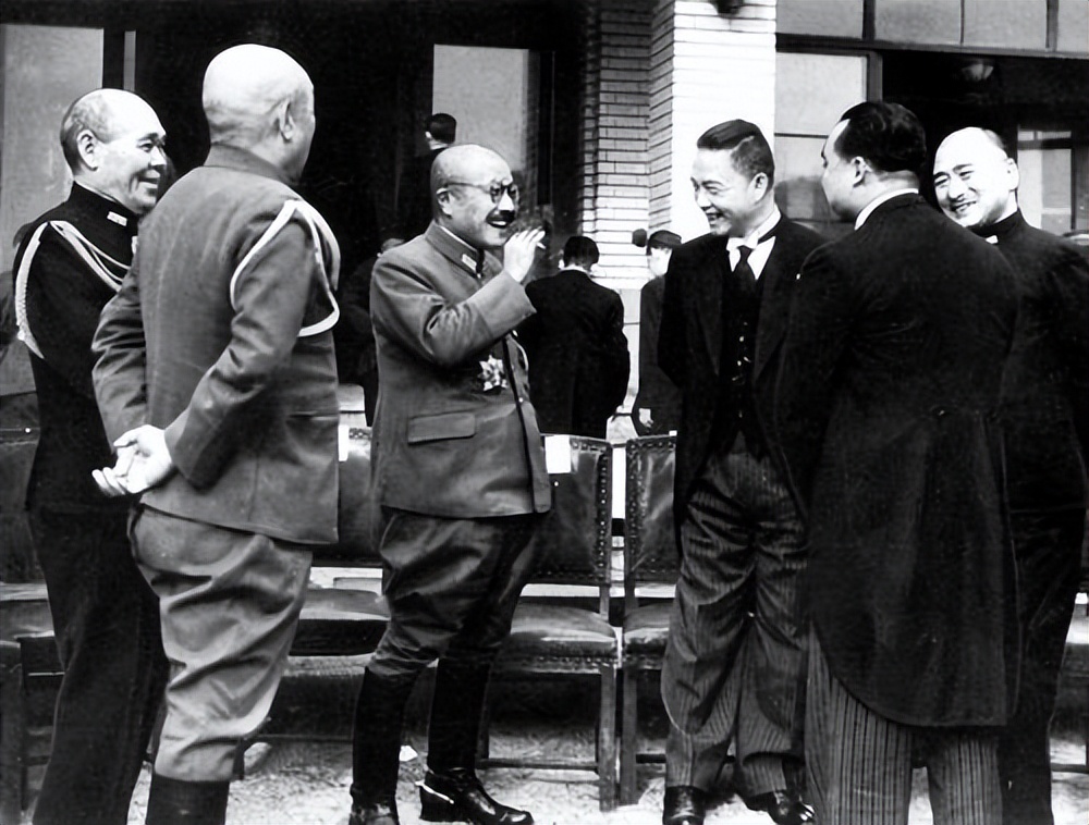 After Wang Jingwei died of illness in 1944, how was the body handled, and what happened to Chen