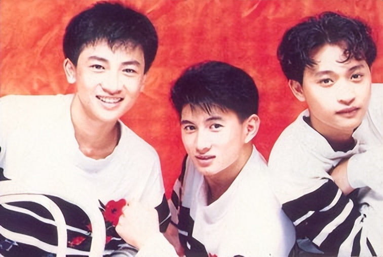 Wu Qilong invited Chen Zhipeng to enjoy Su Youpeng's dinner. Su Youpeng ...