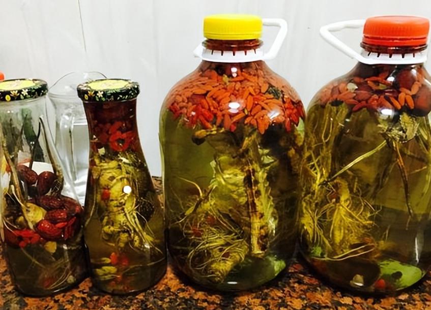 Why is the selfbubbling wine that the older generation likes to drink now said to be