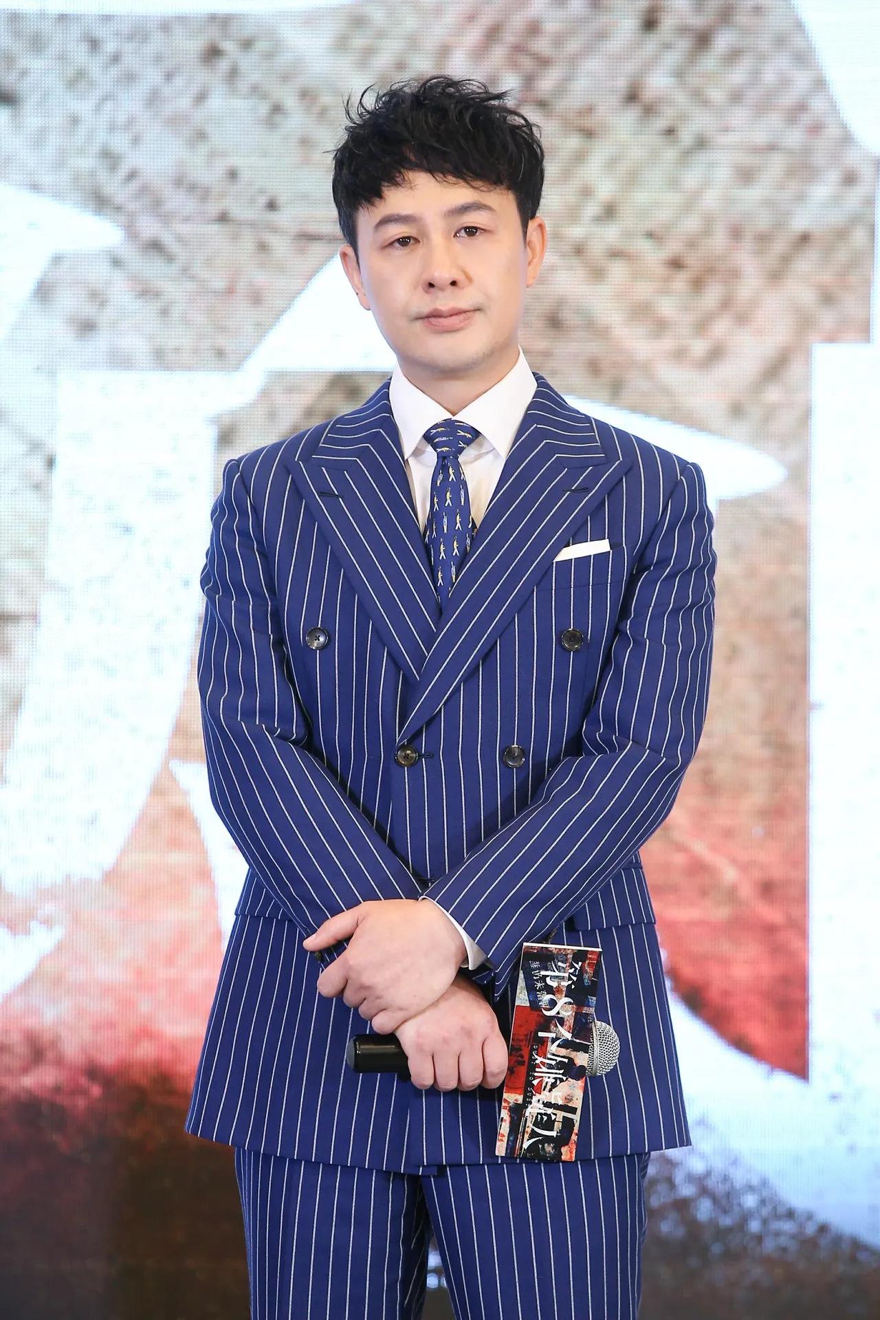 Zhang Songwen is now 46. He was originally a greasy uncle, but Zhang ...