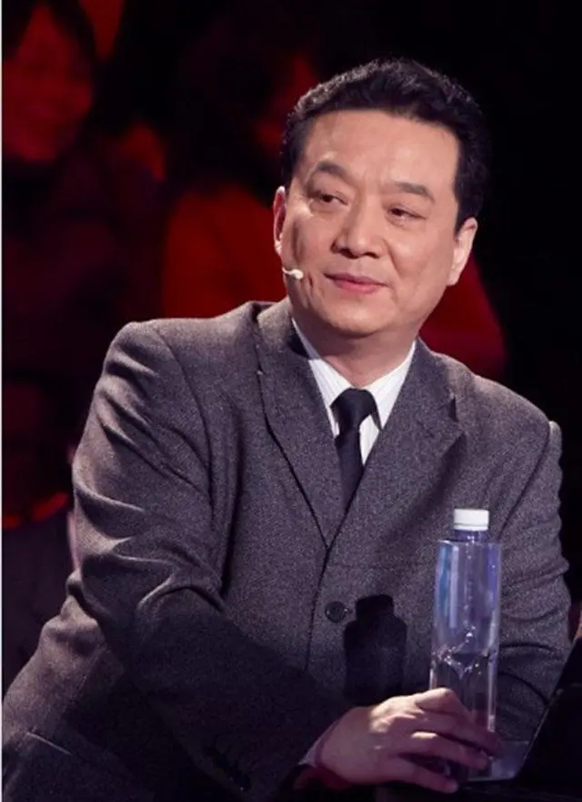 Crosstalk actor Wang Ping passed away at the age of 51, leaving his ...