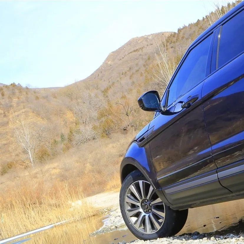 How to choose luxury SUV tires if you want to control and be quiet and