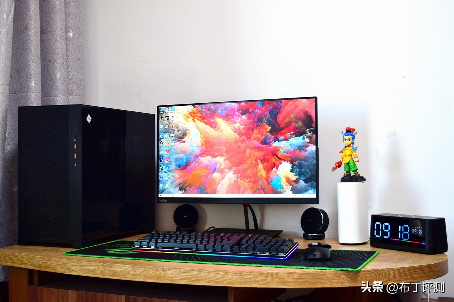 1000 yuan mini computer host 