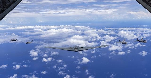 B2 strategic bomber: How does it achieve stealth while traveling ...