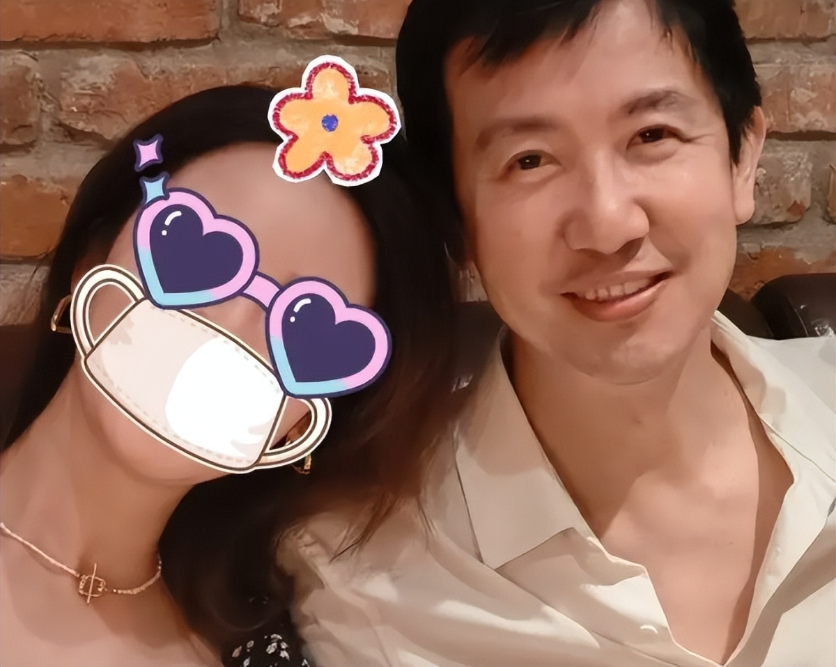 Yan Po: Mei Ting holds him, Li Xiaoran loves him, and lives a happy ...