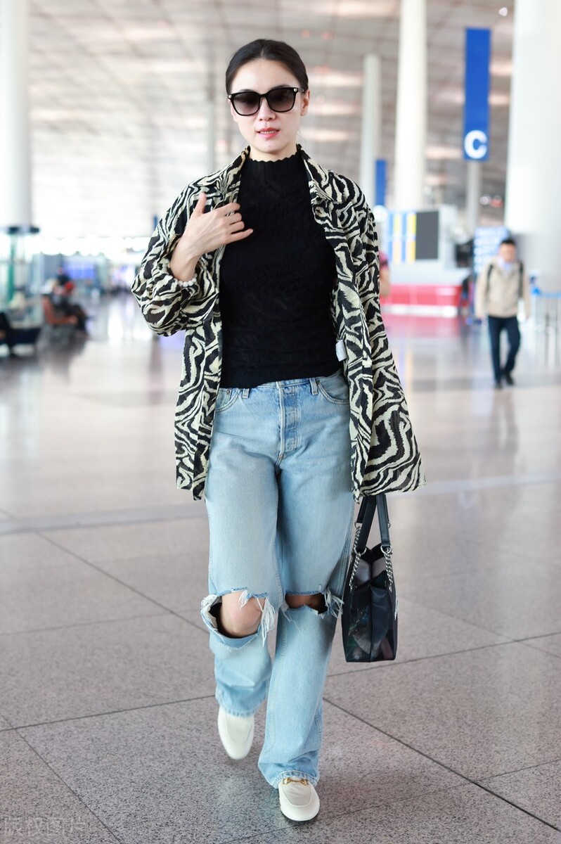 Zebra Print Ripped Song Jia's zebra-print shirt + ripped jeans + loafers + Balenciaga bags ...