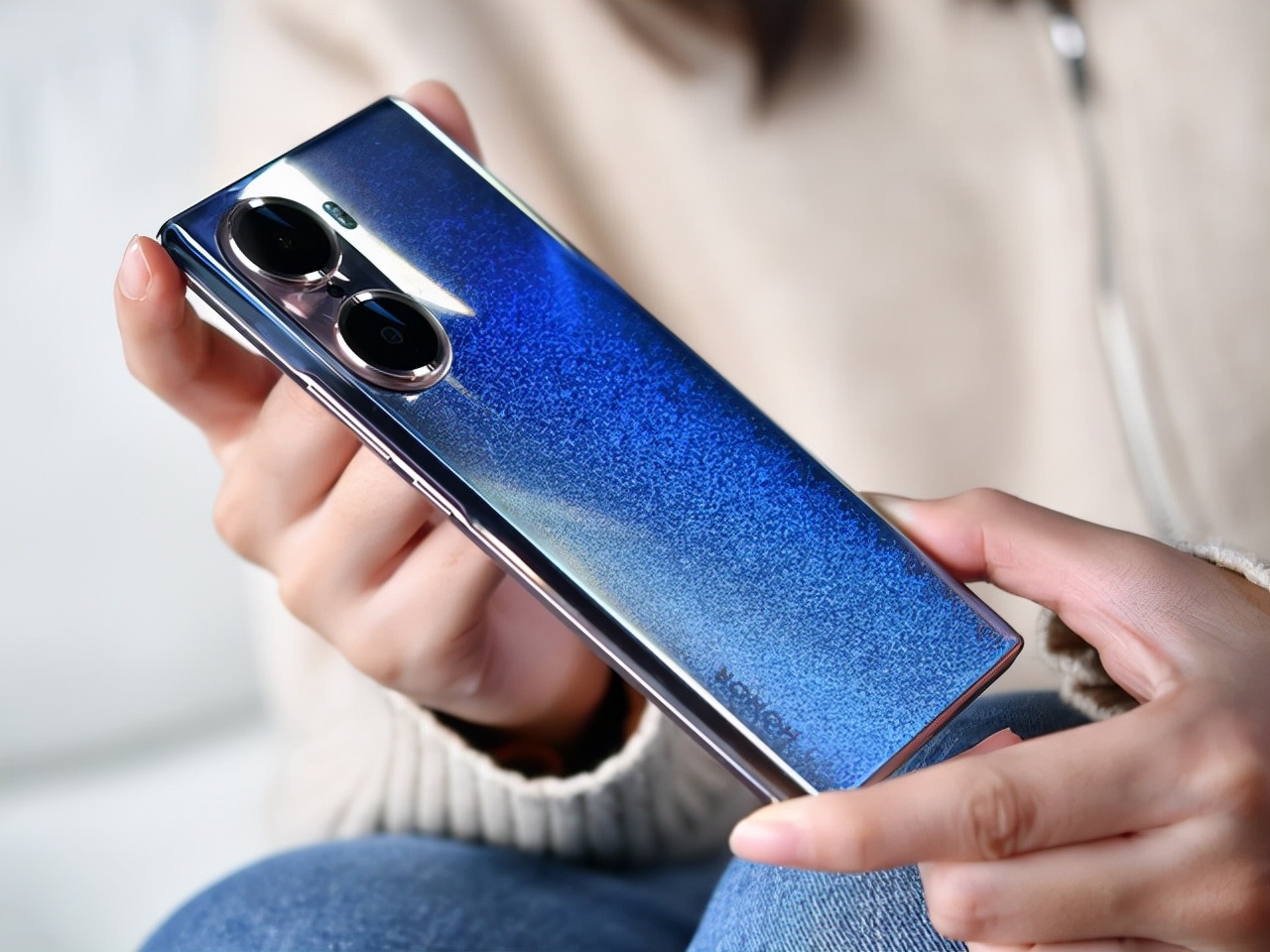 At present, the three mobile phones with the strongest battery life can