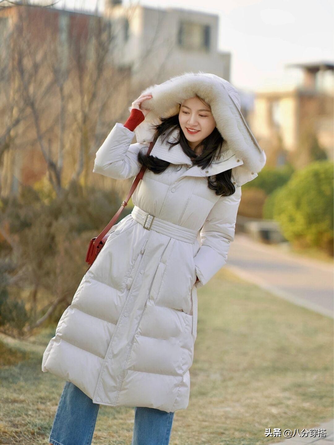 In winter, it is still suitable to wear a "down jacket", which is warm