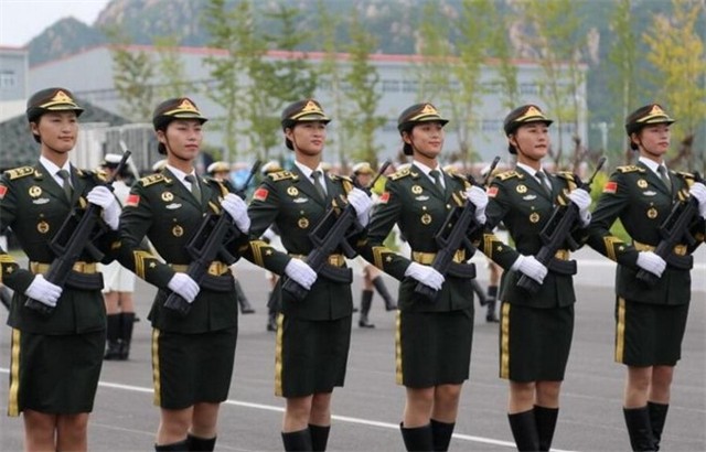 Cheng Cheng, captain of the honor guard: 6 hours of military posture, 8 ...