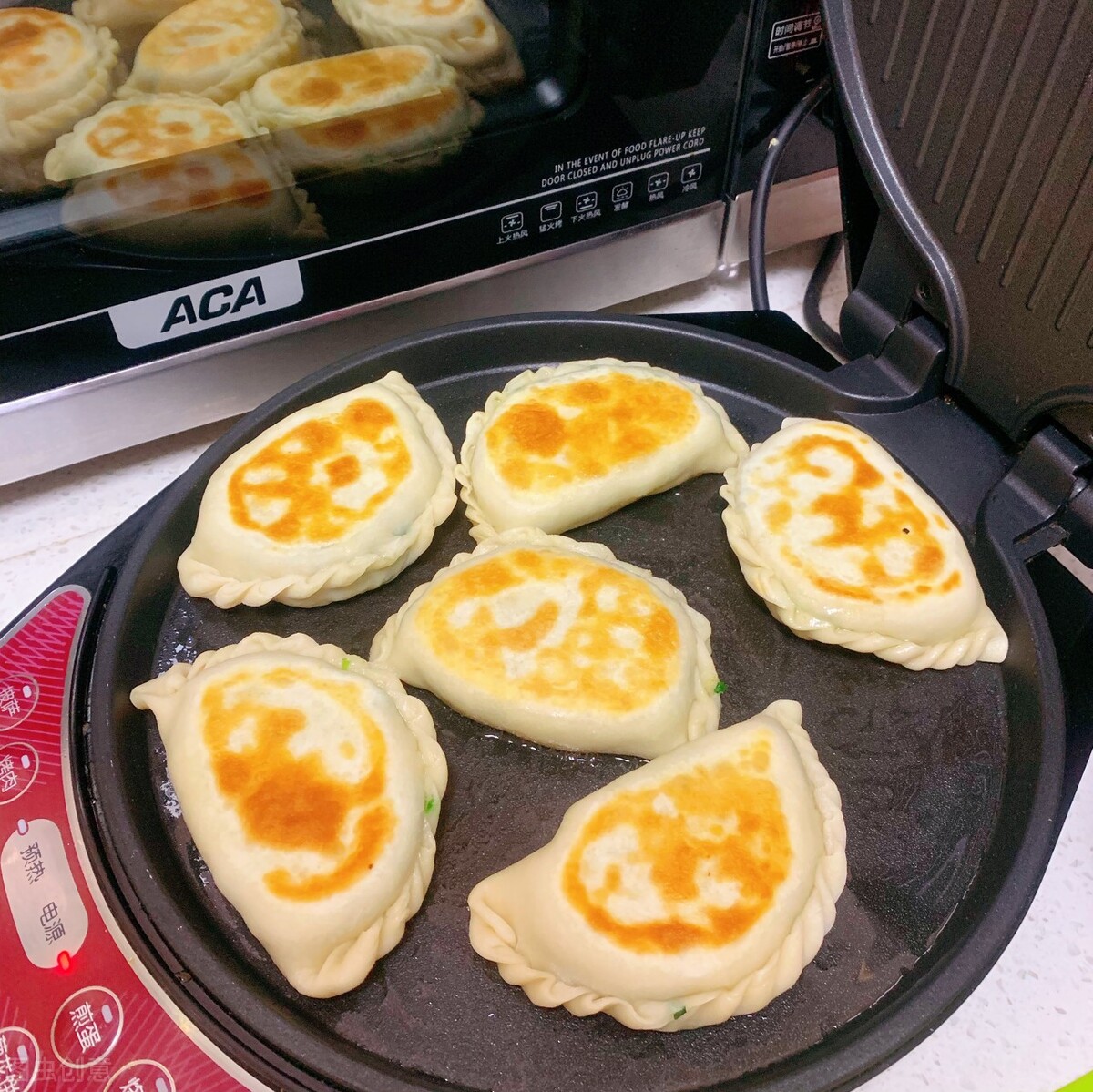 Which is more practical, an electric frying pan or an electric baking