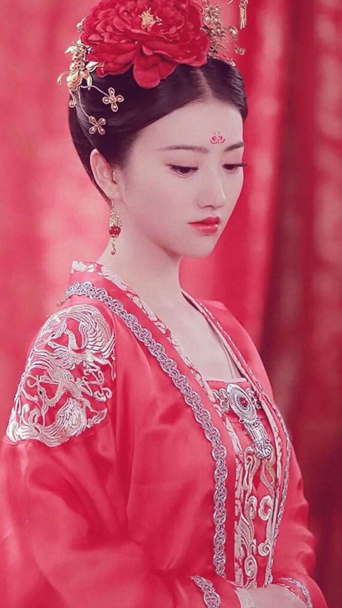 Jing Tian, Shen Pearl - iNEWS